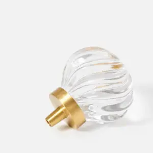 Gałka meblowa ze skośnymi prążkami  kryształ przeźroczysty