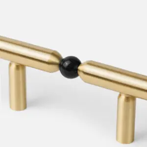 Uchwyt meblowy mosiężny relingowy MENO długość 98-108mm