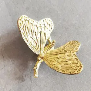Gałka do mebli- uchwyt Motyl mosiężny 81x62 mm
