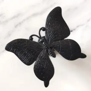 Uchwyt meblowy gałka 62x50mm Motyl w kolorze czarnym