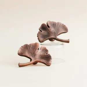 Gałka do mebli - duży liść miłorzębu 86x82mm prawy lub lewy kolor miedziany