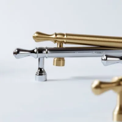Uchwyt meblowy relingowy 247mm mosiężny z łezkami na końcach