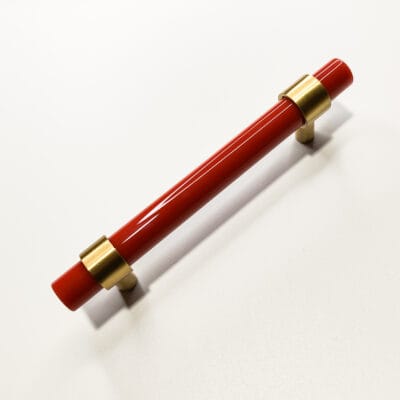 Kryształ 150mm kolor czerwony z nóżką mosiężną