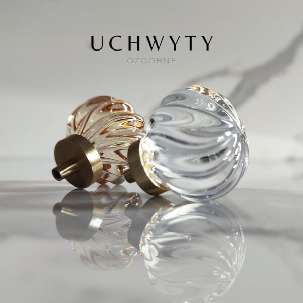 Galka-krysztalowa-przezroczysty-szampanski-ksztalt-kula-z-mosiezna-nozka Galka-krysztalowa-przezroczysty-szampanski-ksztalt-kula-z-mosiezna-nozka