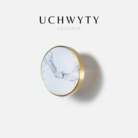 Galka-meblowa-kamien-z-zylka-howlit-bialy-marmur