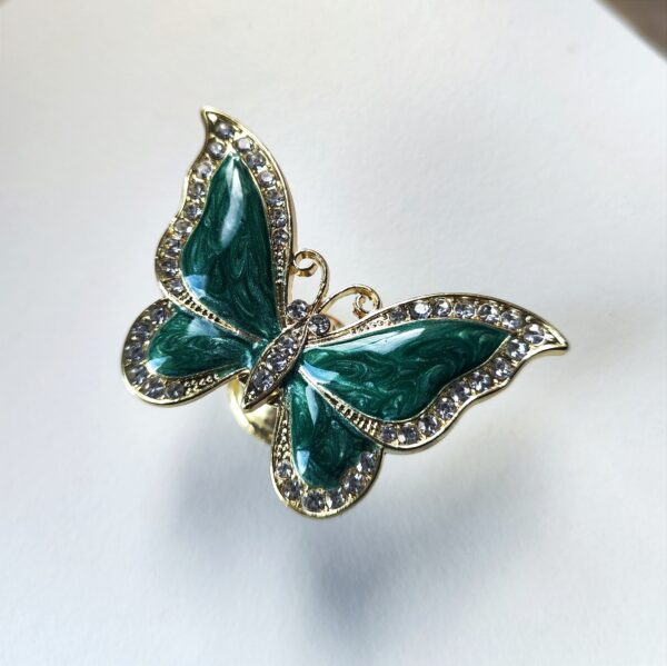 Galka-meblowa-uchwyt-Motyl-w-kolorze-zlotym-z-cyrkoniami-i-zielona-masa-perlowa Galka-meblowa-uchwyt-Motyl-w-kolorze-zlotym-z-cyrkoniami-i-zielona-masa-perlowa