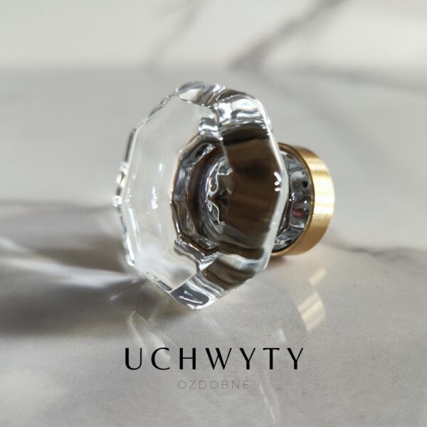 Galka-mosiezna-z-krysztalem-przezroczystym-oktagonalna Galka-mosiezna-z-krysztalem-przezroczystym-oktagonalna