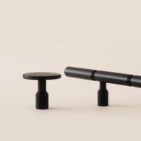 Kolekcja-Segno-uchwyt-i-galka-mosiezny-kolor-czarny