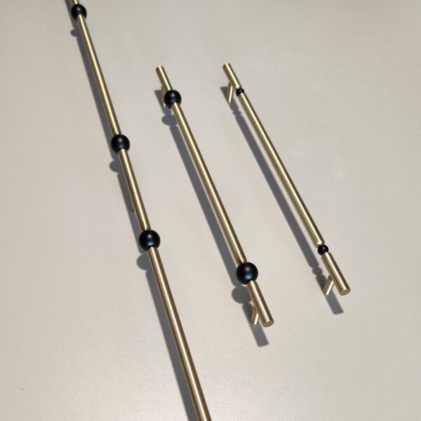 UCHWYT-MENO-MOSIADZ-I-CZARNY UCHWYT-MENO-MOSIADZ-I-CZARNY