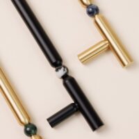 UCHWYT-MOSIEZNY-MENO-OKLADKA-ROZNE-KOLORY-KAMIENI