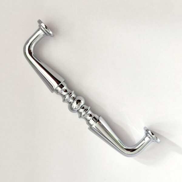 Uchwyt-do-mebi-reling-klasyczny-z-mosiadzu-kolor-srebrny-polysk Uchwyt-do-mebi-reling-klasyczny-z-mosiadzu-kolor-srebrny-polysk