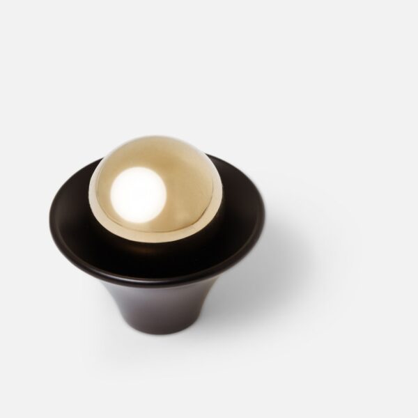 Uchwyt-galka-mosiezna-kielich-K1-kolor-czarny-z-kulka-mosiezna-w-polysku Uchwyt-galka-mosiezna-kielich-K1-kolor-czarny-z-kulka-mosiezna-w-polysku