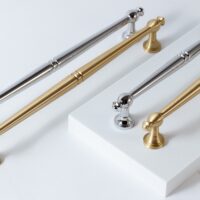 Uchwyt-klasyczny-255mm-kolor-szczotkowany-srebrny