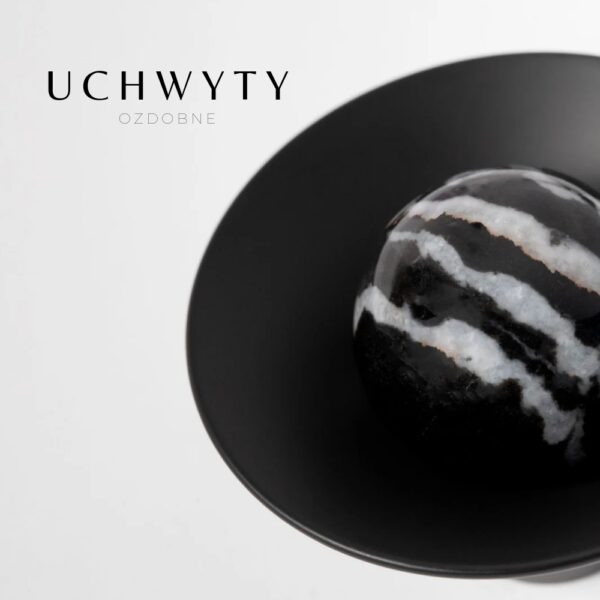 Uchwyt-meblowy-kielich-K3-16-mosiezny-z-kulka-kamien-zebra-kielich-kolor-czarny-1 Uchwyt-meblowy-kielich-K3-16-mosiezny-z-kulka-kamien-zebra-kielich-kolor-czarny-1