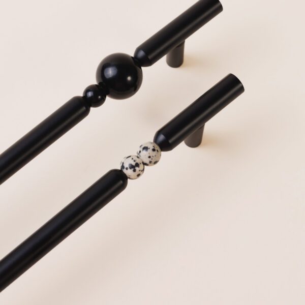 Uchwyt-meno-z-dalmatynczykiem-scaled Uchwyt-meno-z-dalmatynczykiem-scaled