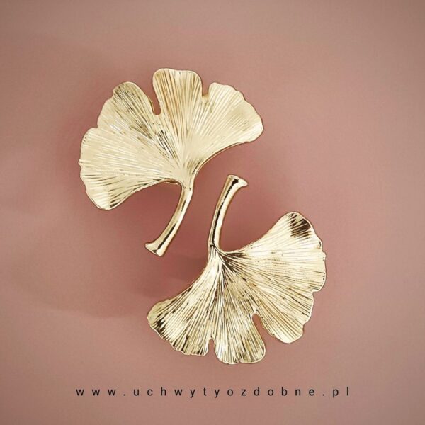 uchwyt-meblowy-lisc-milorzebu-na-stopce-kolor-zloty-5 uchwyt-meblowy-lisc-milorzebu-na-stopce-kolor-zloty-5